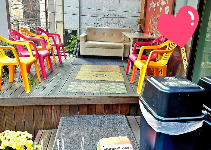 Dreaming Sinchon Hongdae Hostal